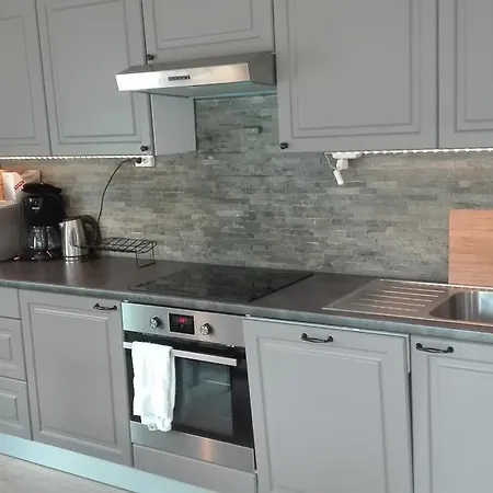 Daire Voss- Myrkdalen Vossestrand